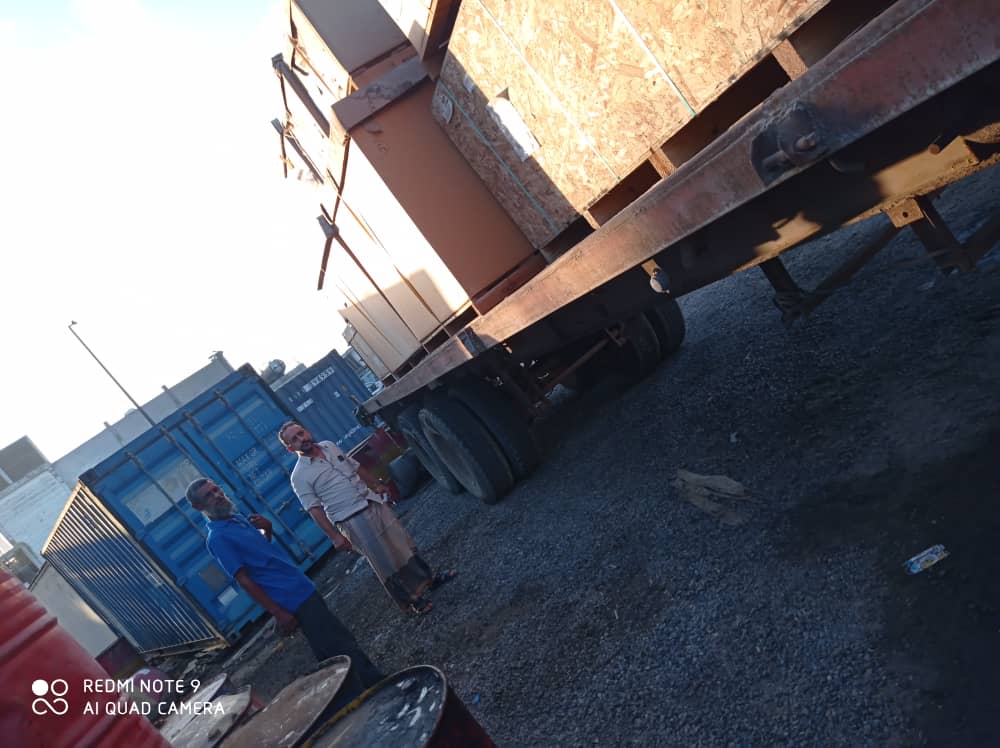 عدن.. وصول قطع غيار لإعادة كهرباء خور مكسر للعمل