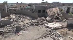 إصابة أطفال ونساء وتدمير 5 منازل بمدينة الحديدة 