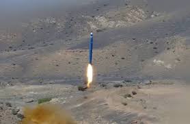 المليشيات الحوثية تطلق صاروخ باليستي على مأرب