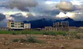 قوات العمالقة تنشأ نقاط عسكرية طبية بمركز حيس