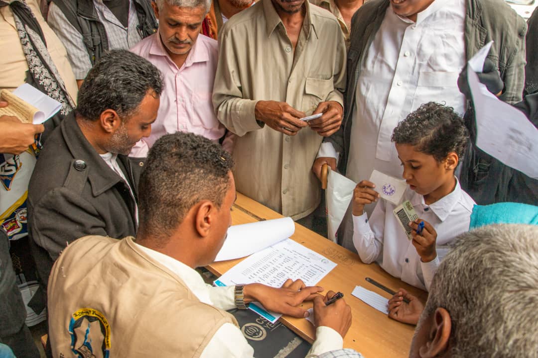 ينابيع الخير تنفذ مشروع المساعدات العلاجية للمرضى في محافظة تعز