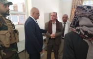 محافظ تعز يزور مكتب مالية المحافظة ..ويؤكد على عزمه إنصافهم 
