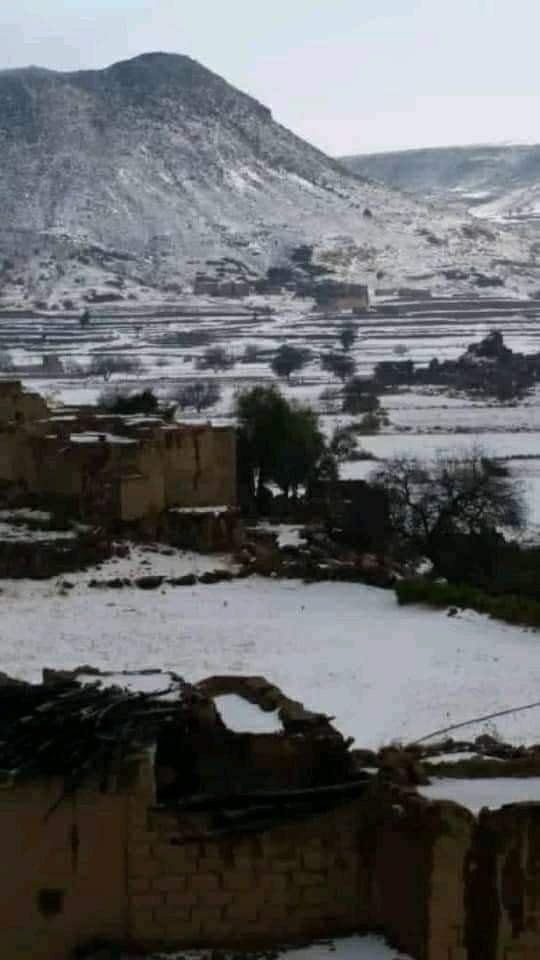 ثلوج في شمال اليمن ..