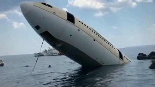 فيديو يظهر لحظة غرق طائرة إيرباص ضخمة من طراز ايه 330
