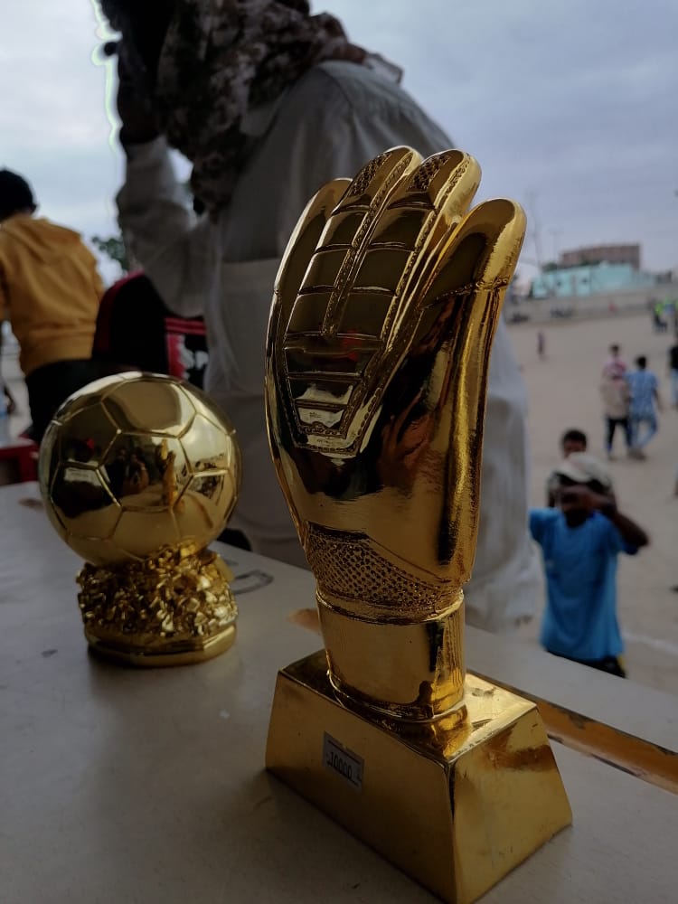 في نهائي بطولة لكرة القدم بابين فريق القدس بطلاً وصقر المثلث الوصيف 