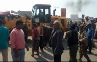 البريقة تشهد حملة إزالة الأبنية العشوائية المخالفة للمخططات 