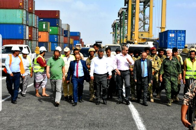  وزير النقل يشدد على اهمية قياس مؤشرات كفاءة الاداء والقدرات الفعلية في التعامل بالميناء