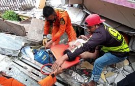 زلزال أخر يضرب اندونيسيا صباح اليوم السبت