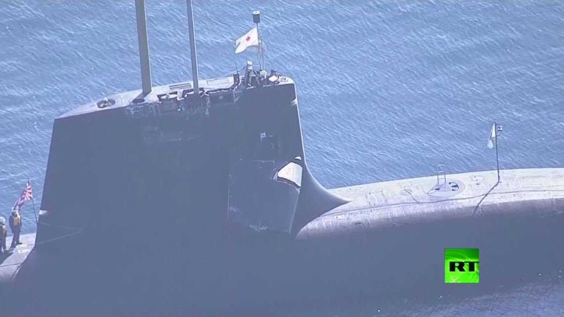 بالفيديو.. اصطدام غواصة عسكرية يابانية بسفينة تجارية