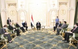 الرئيس هادي: تبدو الإدارة الأمريكية الجديدة أكثر خبرة باليمن وشؤونها