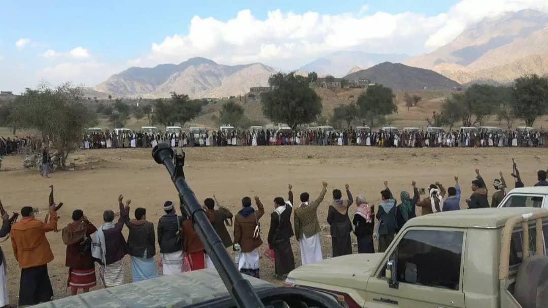 تقرير حقوق يكشف تفاصيل اقتتال داخل صفوف الحوثيين
