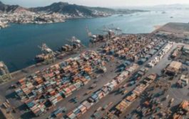 ميناء عدن يحقق أرقام قياسية في مناولة البضائع والحاويات