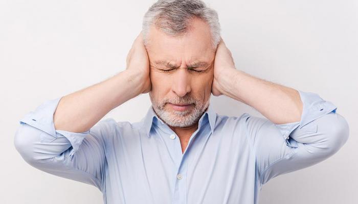 طنين الأذن.. دليل على أمراض خطيرة