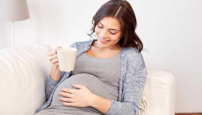 دراسة تكشف أثار شرب الحامل للقهوة على سلوك طفلها لاحقا