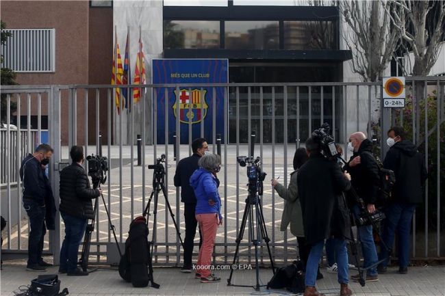 لهذا السبب الشرطة الإسبانية تداهم نادي برشلونة !