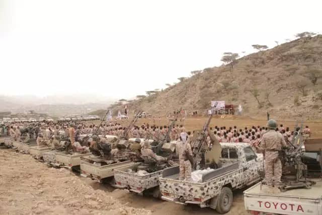 تنسيق عسكري مشترك بين الأخوان والحوثيين لضرب لحج 