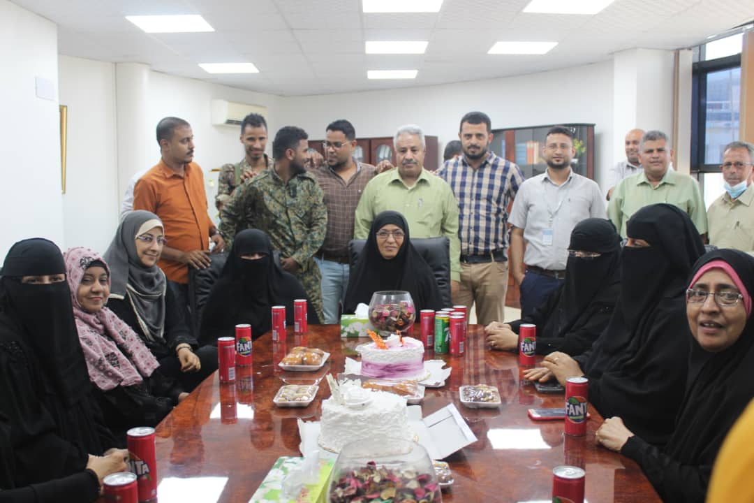 بمناسبة (8) مارس.. البنك الأهلي اليمني يحتفي بالنساء الموظفات والعاملات في عيدها العالمي .