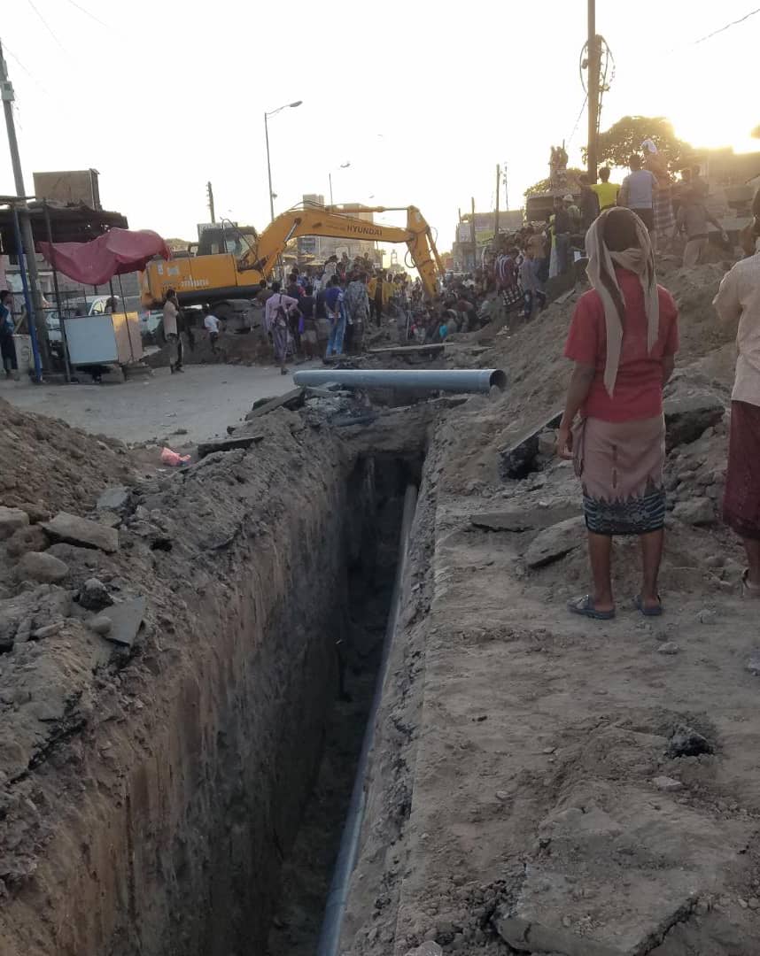 تداعيات فقدان ثلاثة عمال بعدن ..مسئول بالسلطة المحلية يكشف التفاصيل