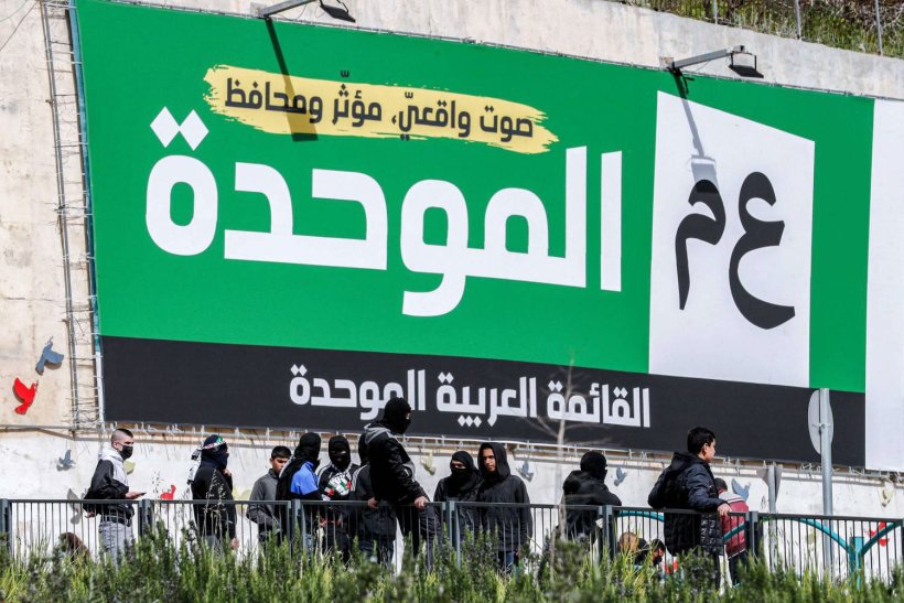 بعد عقود من 