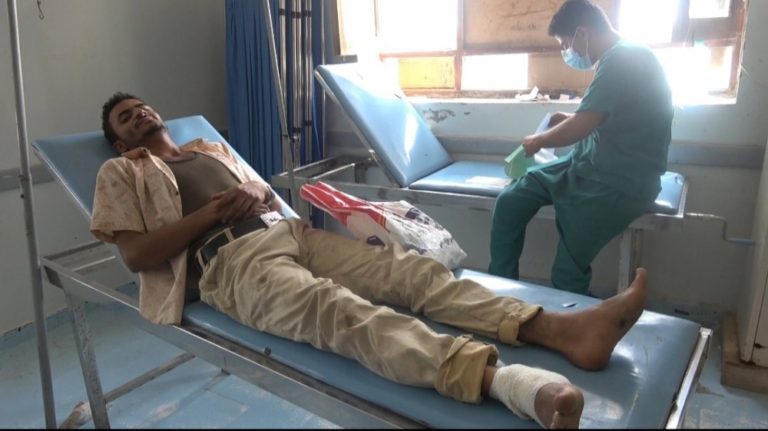 انفجار لغم  يتسبب بجرح مواطن في مديرية حيس