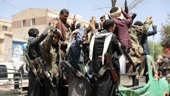 الحوثي يختطف صحفي بارز في إب