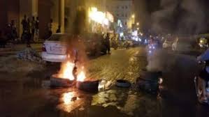 المكلا : تشهد احتجاجات شعبية غاضبة وقطع طرقات