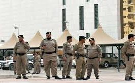 شرطة المدينة المنورة تلقي القبض على 3 يمنيين