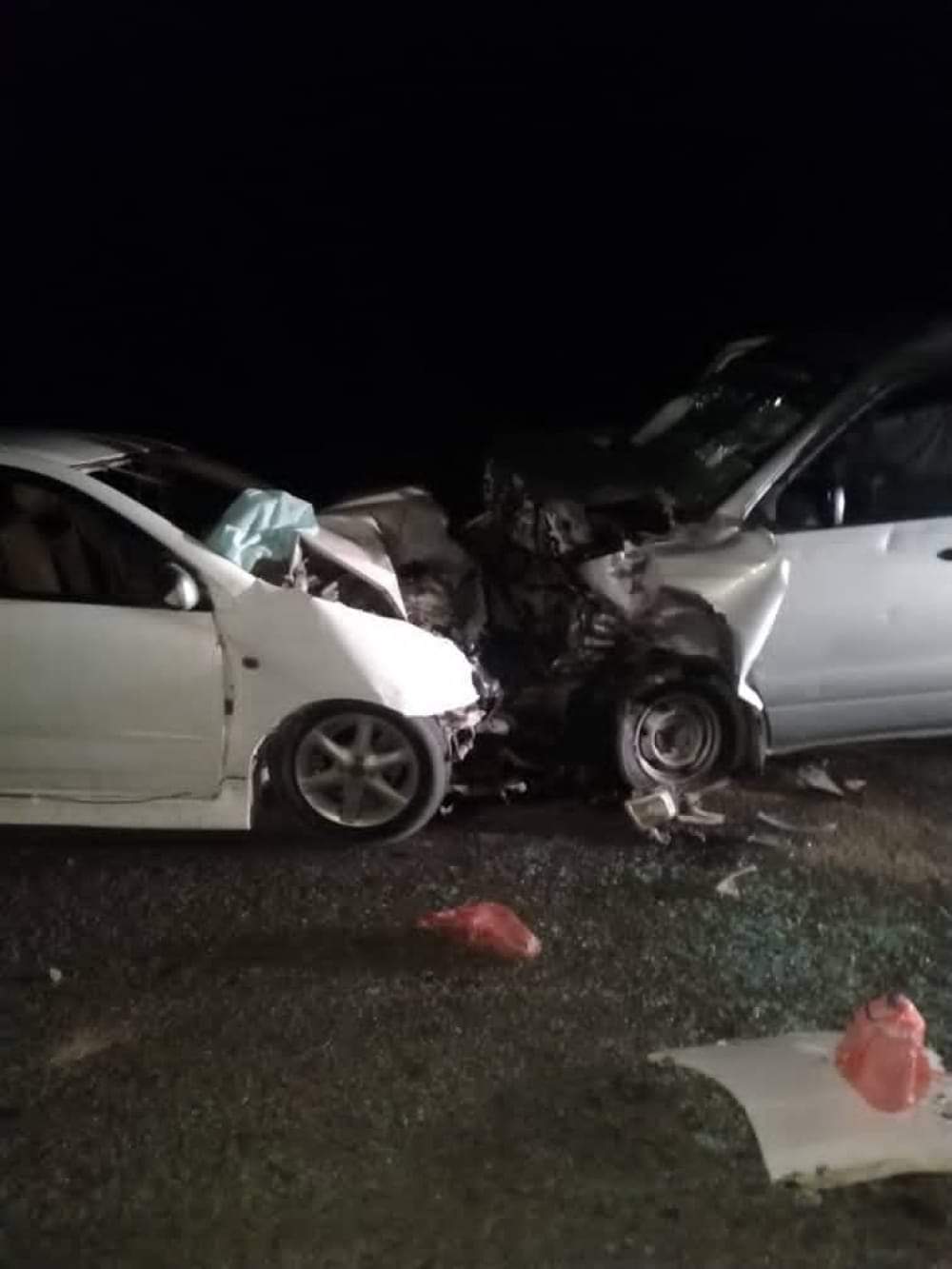 وفاة شخص وإصابة آخرين في حادث مروري بمنطقة الشيخ سالم بأبين