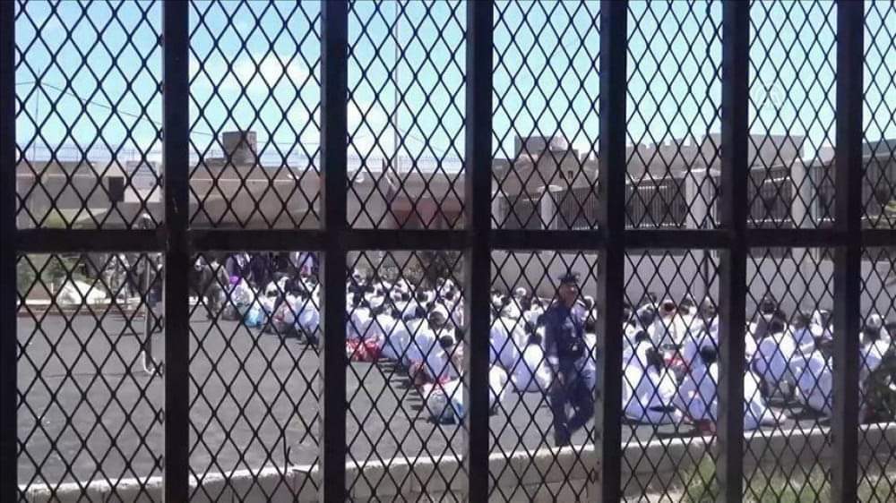 5 معتقلين يضربون عن الطعام في سجن للمليشيات الحوثية بصنعاء