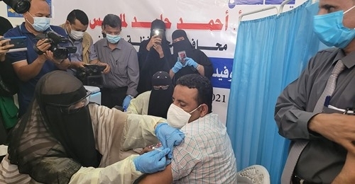يتصرفون بها وفق هواهم .. الصحة العالمية: الحوثيون طلبوا ألف جرعة من لقاح كورونا