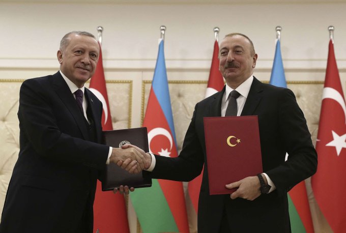 تركيا وباكستان وأذربيجان.. نمو متعثر لكتلة إسلامية لا تدرك حقائق وضعها الاقتصادي