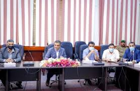 المكتب التنفيذي في عدن يقر تشكيل مجلس اقتصادي وحملات رقابية على الأسواق