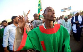 استدارة حكومية نحو الصوفيين لمواجهة تصعيد الحركة الإسلامية في السودان