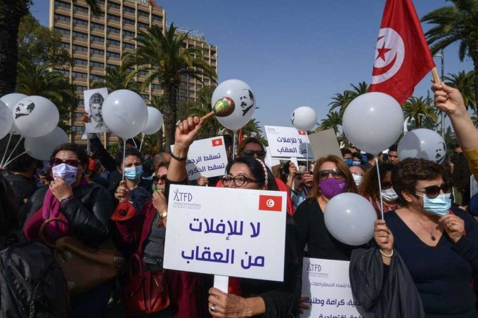 الدعوات لوقف مسلسل العنف ضد المرأة في تونس تتصاعد
