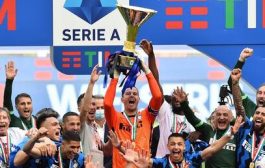 إنتر ميلان يرفع كأس الدوري الإيطالي للمرة الـ19 في تاريخه بعد خماسية في شباك أودينيزي (فيديو)