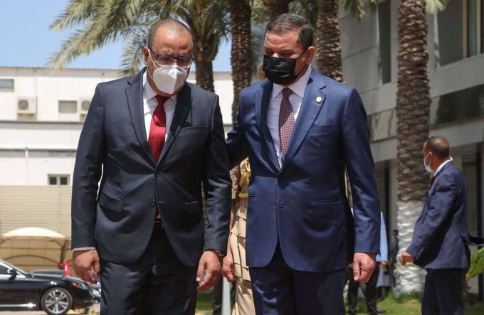 الدبلوماسية أحدث حلبات الصراع السياسي في تونس