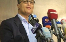 عضو مفاوض لجماعة الحوثي يكشف فشل زيارة المبعوثين الأممي والأمريكي إلى مسقط
