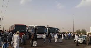 تكدس للمسافرين اليمنيين في منفذ الوديعة بسبب إجراءات سعودية جديدة