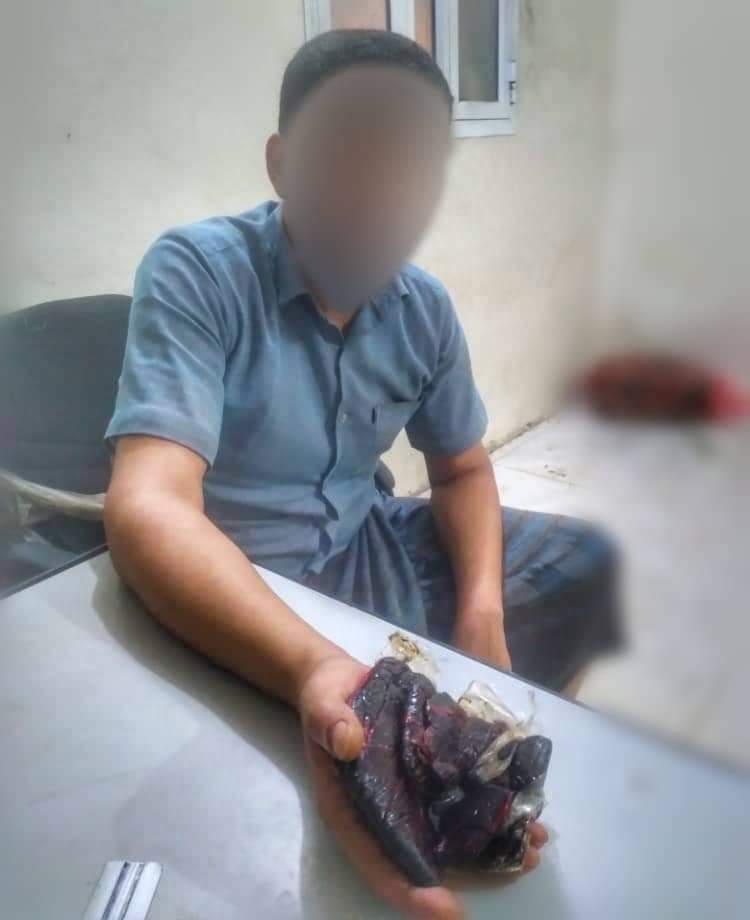 قوات الحزام الأمني بعدن تضبط أحد مروّجي الحشيش بفندق على ساحل ابين 