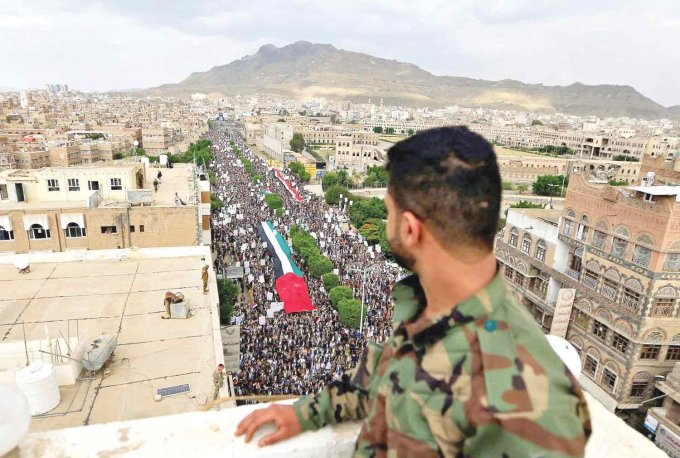 هل تتبنى واشنطن مقاربة: الحوثيون انتصروا وعلى السعوديين تقديم تنازلات