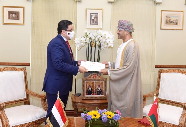 بن مبارك  يسلم سلطان عمان رسالة خطية من الرئيس هادي