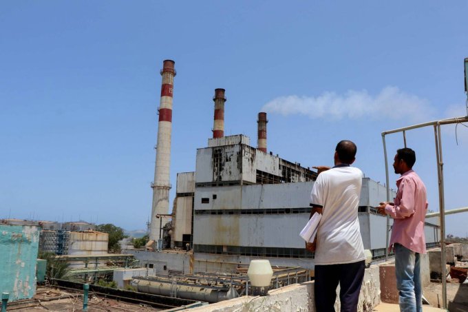 تضاؤل الآمال بقدرة اليمن على إنهاء أزمة الكهرباء