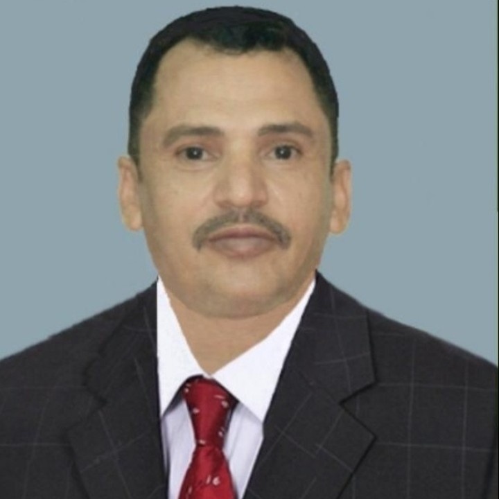 أستياء اكاديمي واسع  تجاه اقالة الدكتور القحطاني من منصبه في رئاسة جامعة عدن
