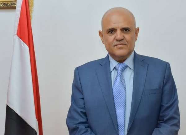 محافظ تعز يوجه تعميم هام لمدراء المكاتب التنفيذية بالمحافظة