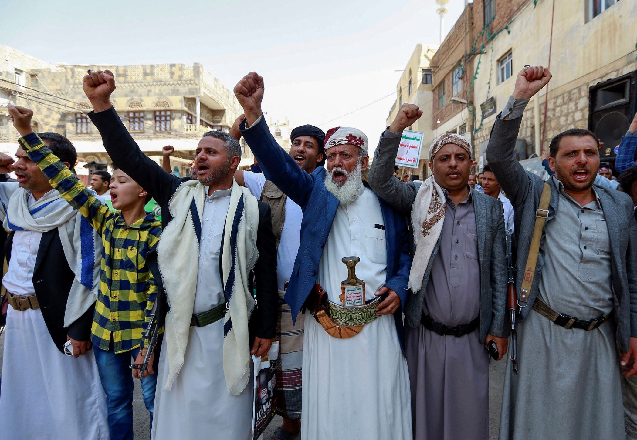 البيان : التصعيد الحوثي مستمر لإجهاض كل محاولات السلام