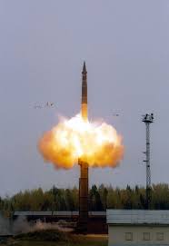 روسيا تنجح في اختبار صاروخ عابر للقارات