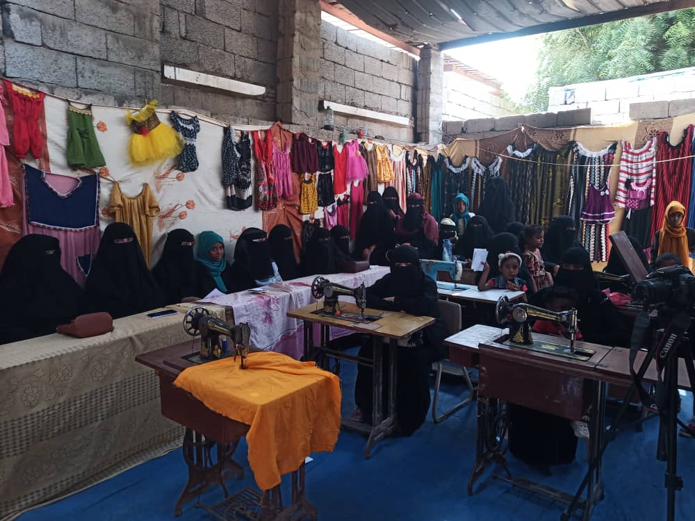 اختتام دورة تدريبية بمشاركة 25 امرأة في مجال الخياطة بزنجبار