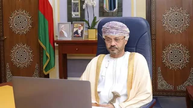 وزير خارجية عمان : لا توجد مبادرة عُمانية لحل الأزمة اليمنية
