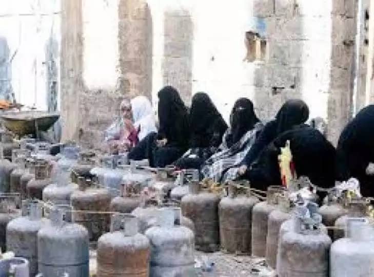 لكل شكل سعر .. مليشيات الحوثي تحدد خمسة اشكال لبيع الغاز
