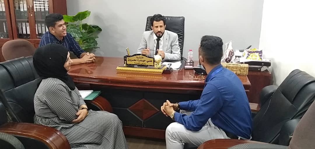 رئيس هيئة تنظيم النقل يناقش إمكانية التأمين الصحي للموظفين